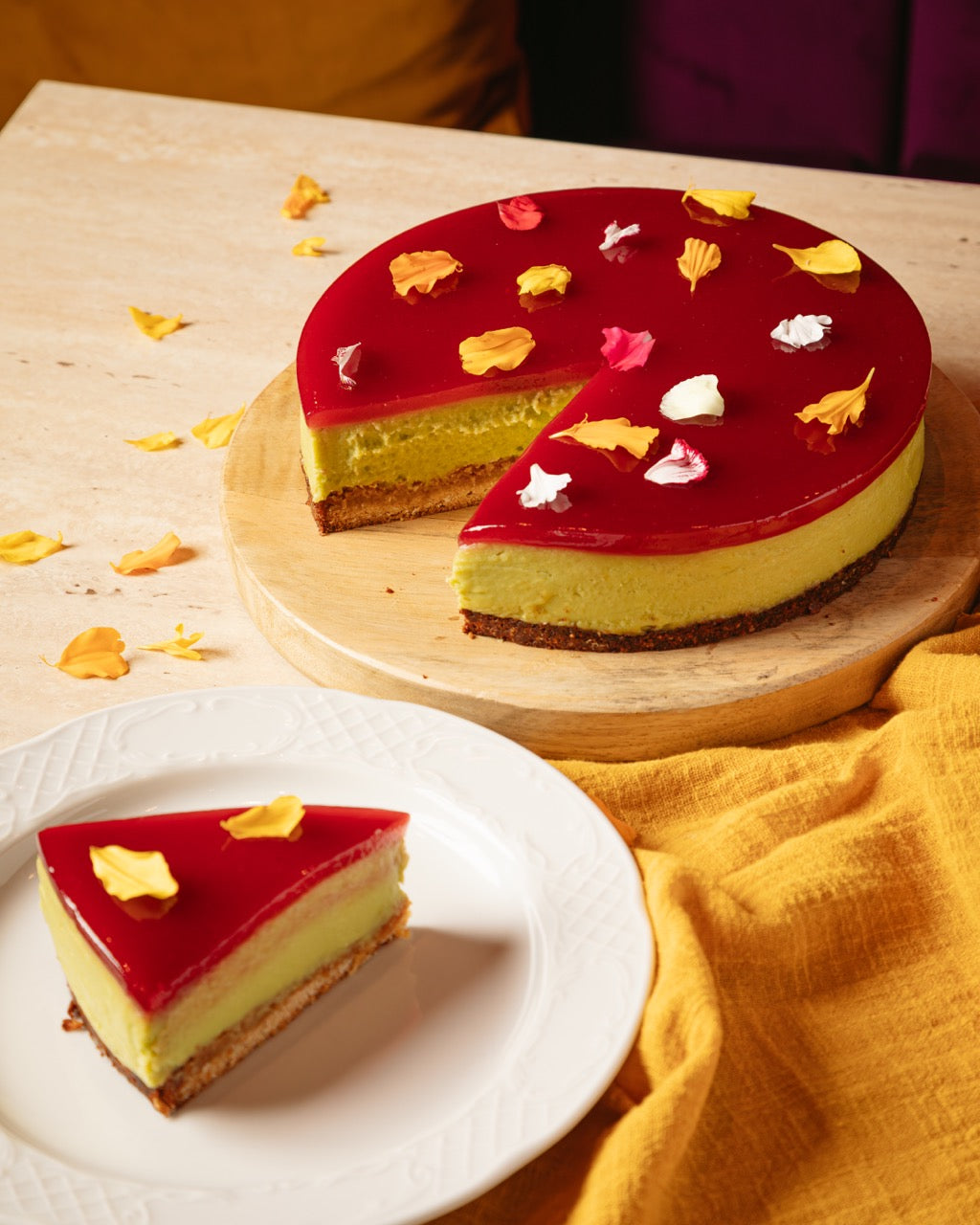 Tarta de Aguacate y Frutos Rojos Vegana